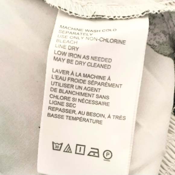 Free People Cassandra Floral-Print Off the Shoulder Top
Size Large - Picture 7 of 10